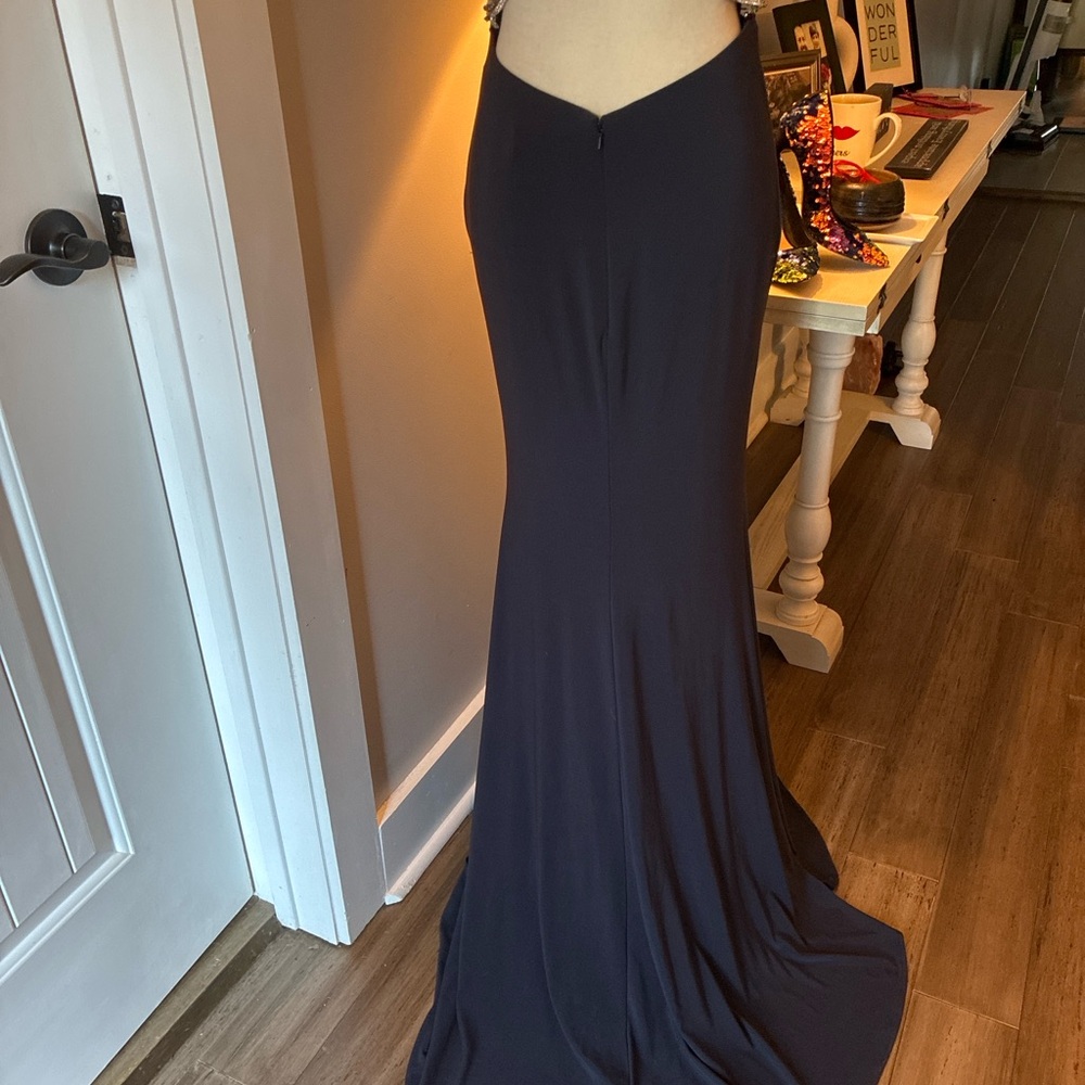 2 Cute Navy Backless Sculpture Gown size 4-6 - Picture 4 of 5